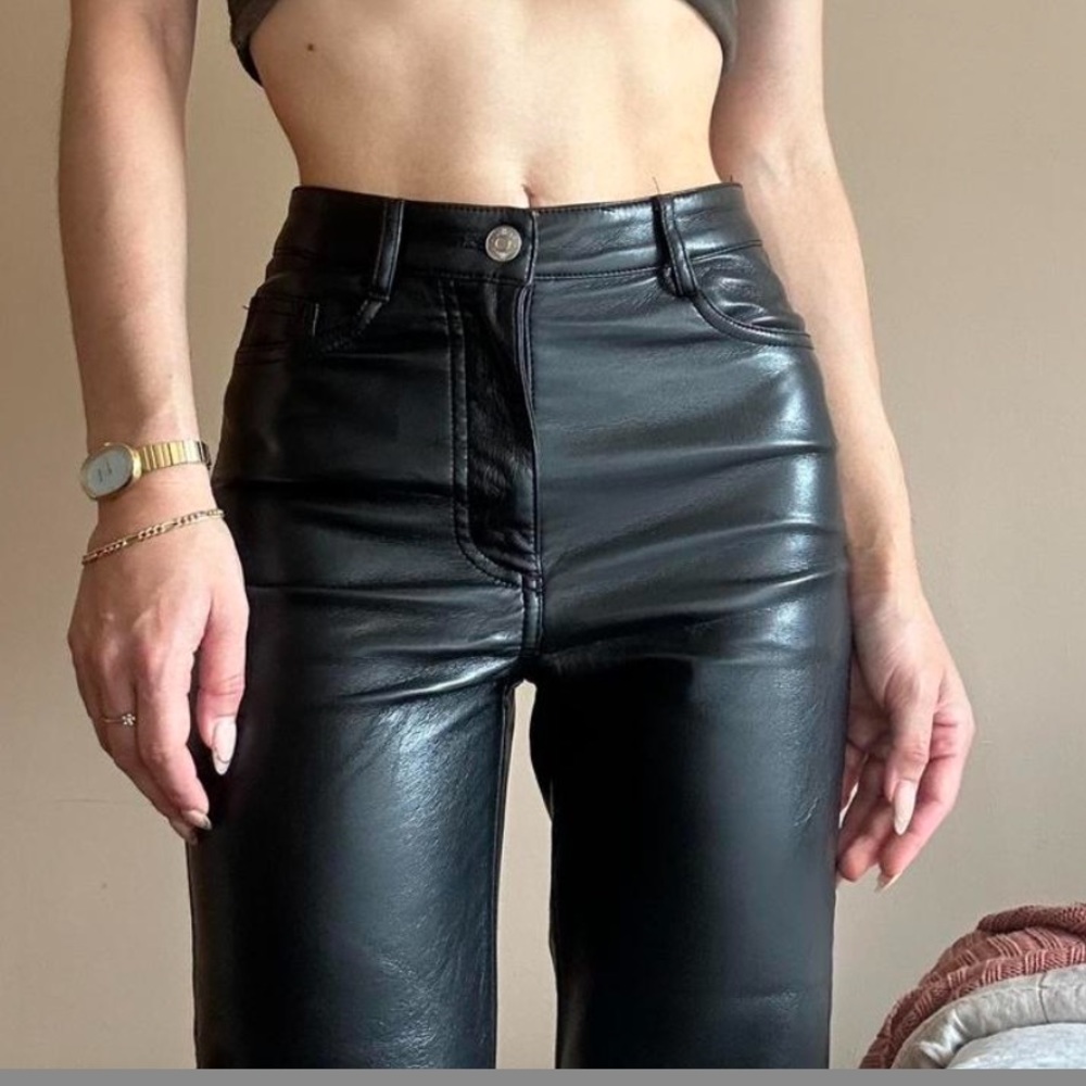 Aritzia size 00 leather pants